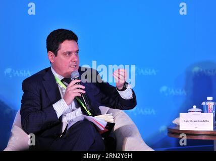 Luigi Gambardella, Gründer und Präsident von ChinaEU, spricht auf einem Unterforum zum Thema Internet Governance während des Boao Forum for Asia (BFA) 2015 in Boao, Südchinesische Provinz Hainan, am 29. März 2015. )(wjq) CHINA-BOAO-BFA 2015-SUB-FORUM-SOUTH CHINA SEA (CN) YangxGuanyu PUBLICATIONxNOTxINxCHN Luigi Gründer und Präsident von spricht AUF einem Sub Forum zum Thema Internet Governance während des Boao Forum for Asia BfA 2015 in der Provinz Boao South China S Hainan im März 29 2015 China Boao BfA 2015 Sub Forum South China SEA CN PUBLICATIONxNOTxINxCHN Stockfoto