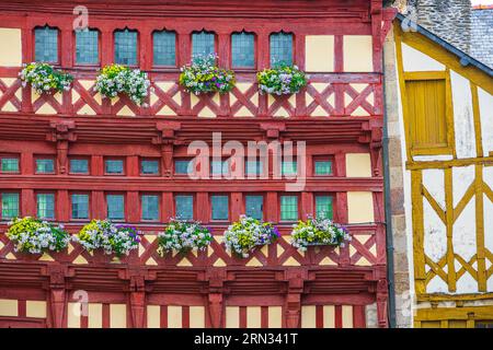 Frankreich, Cotes d'Armor, Lamballe-Armor, Martray-Platz, Maison du Bourreau aus dem 16. Jahrhundert, beherbergt das Museum, das der Malerin Mathurin Méheut (1882-1958) gewidmet ist Stockfoto