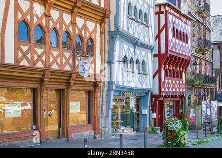 Frankreich, Cotes-d'Armor, Guingamp, Centre Square im Herzen der Stadt, Fachwerkhäuser aus dem 15. Und 16. Jahrhundert Stockfoto