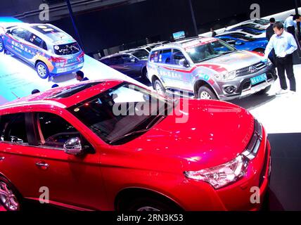 (150420) -- SHANGHAI, 20. April 2015 -- Foto aufgenommen am 20. April 2015 zeigt Fahrzeuge, die im Auto Shanghai 2015 im ostchinesischen Shanghai gezeigt werden. Insgesamt wurden 1.343 komplette Fahrzeuge ausgestellt, darunter 103 Fahrzeuge mit neuer Energie und 47 Konzeptfahrzeuge. ) (mp) CHINA-SHANGHAI-AUTO SHOW (CN) ChenxFei PUBLICATIONxNOTxINxCHN Shanghai 20. April 2015 Foto aufgenommen AM 20. April 2015 zeigt FAHRZEUGE im Auto Shanghai 2015 East China S Shanghai insgesamt waren 1 343 komplette FAHRZEUGE ausgestellt, darunter 103 New Energy FAHRZEUGE und 47 Concept Cars MP China Shanghai Car Show CN PUBLICATIONxNOTxI Stockfoto