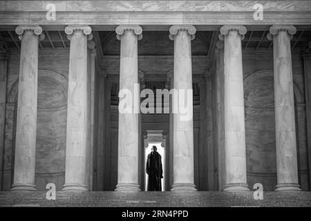 WASHINGTON DC, USA - die Statue der Gründervater Thomas Jefferson, wenn Sie früh morgens ein goldenes Licht. Stockfoto