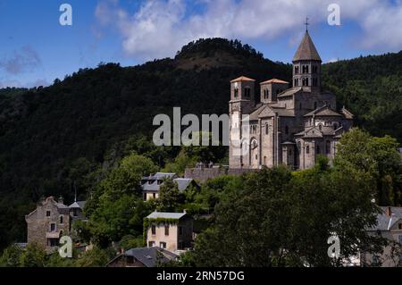 Eglise de Saint-Nectaire Priory Church, Saint-Nectaire, Departement Puy-de-Dome, Region Auvergne-Rhone-Alpes, Frankreich Stockfoto