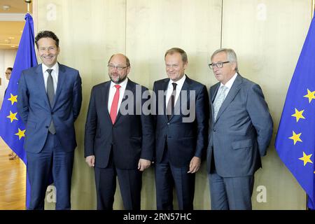 (150616) -- BRÜSSEL, 16. Juni 2015 -- der Vorsitzende der Eurogruppe, Jeroen Dijsselbloem, der Präsident des Europäischen Parlaments, Martin Schulz, der Präsident des Europäischen Rates, Donald Tusk, und der Präsident der Europäischen Kommission, Jean-Claude Juncker (L-R), posieren für ein Gruppenfoto am Ende eines Treffens in Brüssel, Belgien, 16. Juni 2015. Am 30. Juni läuft die Verlängerung des im Februar vergangenen Jahres vereinbarten Rettungspakets aus, um den beiden Seiten Zeit für eine Vereinbarung über ihre Zusammenarbeit nach dem Rettungspaket einzuräumen, und Griechenland muss 1,5 Milliarden Euro (etwa 1,68 Milliarden US-Dollar) an Darlehensraten an den Internationalen Währungsfonds (IWF) zurückzahlen. W Stockfoto