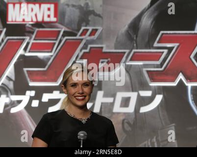 (150623) -- TOKIO, 23. Juni 2015 -- die amerikanische Schauspielerin Elizabeth Olsen spricht während einer Premiere für ihren neuen Film Avengers: Age of Ultron in Tokio, Japan, 23. Juni 2015. Der Film wird der Öffentlichkeit ab dem 4. Juli in Japan gezeigt. )(dzl) JAPAN-TOKIO-MOVIE-AVENGERS Stringer PUBLICATIONxNOTxINxCHN 150623 Tokio 23. Juni 2015 amerikanische Schauspielerin Elizabeth Olsen spricht während einer Premiere-Veranstaltung für ihr New Film Avengers Age of Ultron in Tokio Japan 23. Juni 2015 der Film wird der Öffentlichkeit ab 4. Juli in Japan dzl Japan Tokyo Movie Avengers gezeigt Stringer PUBLICATIONxNOTxINxCHN Stockfoto