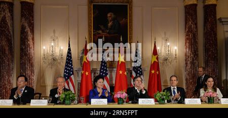 150625 -- WASHINGTON, 24. Juni 2015 -- der chinesische Vize-Premier Liu Yandong 3. L und der stellvertretende US-Außenminister Anthony blinken 3. R nehmen an den sechsten hochrangigen China-USA-Konsultationen zum Austausch von Menschen in Washington D.C., den Vereinigten Staaten, 24. Juni 2015, Teil. zw U.S.-WASHINGTON-CHINA-CPE BaoxDandan PUBLICATIONxNOTxINxCHN Stockfoto