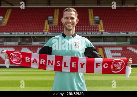 Jamie McCart tritt dem FC Barnsley bei, der eine Saison lang in Oakwell, Barnsley, Großbritannien, ausgeliehen wurde. August 2023 31. (Foto von Mark Cosgrove/News Images) in Barnsley, Großbritannien am 31.08.2023. (Foto: Mark Cosgrove/News Images/SIPA USA) Credit: SIPA USA/Alamy Live News Stockfoto