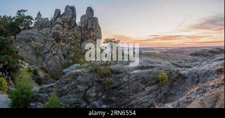 Morgenrot am Hamburgischen Wappen, gehört der Teufelsmauer, Timmenrode, Sachsen-Anhalt, Deutschland Stockfoto