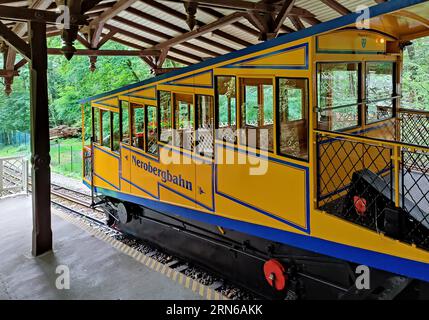 Bergstation der Nerobergbahn, Zahnradbahn zum Nerotal, technisches Kulturdenkmal, Wiesbaden, Hessen, Deutschland Stockfoto