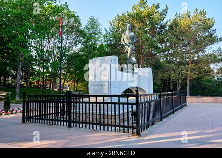 Das Terry Fox Memorial and Monument befindet sich in Thunder Bay, Ontario, Kanada. Es erinnerte an Terry Fox's Marathon of Hope to Aid in Cancer Research. Stockfoto