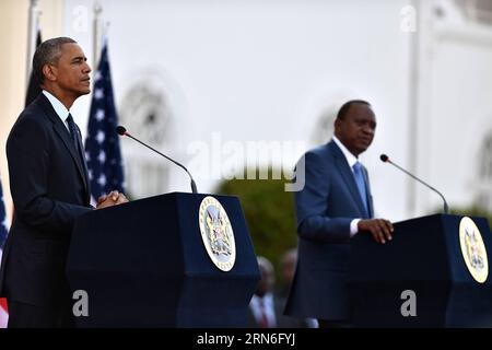 (150725) -- NAIROBI, 25. Juli 2015 -- US-Präsident Barack Obama(L) und sein kenianischer Amtskollege Uhuru Kenyatta nehmen am 25. Juli 2015 an einer gemeinsamen Pressekonferenz in Nairobi, Kenia, Teil. Kenia und die USA bekräftigten am Samstag ihr Engagement für die Sicherheitszusammenarbeit und im Krieg gegen den Terrorismus, um zukünftige Terroranschläge in der ostafrikanischen Nation zu verhindern. ) KENIA-NAIROBI-US-UHURU-OBAMA-GEMEINSAME PRESSEKONFERENZ SunxRuibo PUBLICATIONxNOTxINxCHN 150725 Nairobi Juli 25 2015 US-Präsident Barack Obama l und sein kenianischer Teil Uhuru Kenyatta nehmen an einer gemeinsamen Pressekonferenz in Nairobi Kenia am 25. Juli Teil 2 Stockfoto