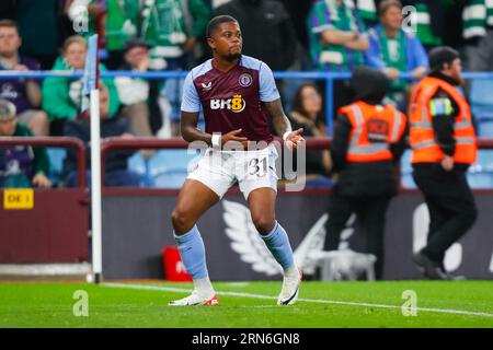 31. August 2023; Villa Park, Birmingham, West Midlands, England; UEFA Europa Conference League Football, Aston Villa gegen Hibernian; Leon Bailey aus Aston Villa feiert sein Tor nach 31 Minuten (2:0) Stockfoto