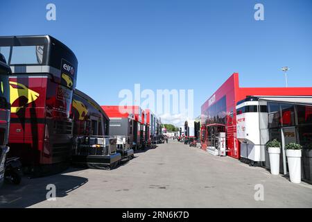 Barcelona, Spanien. August 2023 31. Blick auf das Fahrerlager während der MotoGP Gran Premi Energi Monster de Catalunya auf dem Circuit de Barcelona-Catalunya in Barcelona. Quelle: DAX Images/Alamy Live News Stockfoto