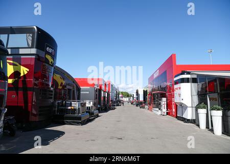 Barcelona, Spanien. August 2023 31. Blick auf das Fahrerlager während der MotoGP Gran Premi Energi Monster de Catalunya auf dem Circuit de Barcelona-Catalunya in Barcelona. (Bild: © David Ramirez/DAX über ZUMA Press Wire) NUR REDAKTIONELLE VERWENDUNG! Nicht für kommerzielle ZWECKE! Stockfoto