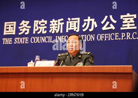 (150821) -- PEKING, 21. August 2015 -- Generalmajor Wang Shun, stellvertretender Befehlshaber der Militärparade Chinas, die am 3. September in Peking anlässlich des 70. Jahrestages des Sieges Chinas im Krieg gegen die japanische Aggression stattfinden soll, nimmt am 21. August 2015 an einer Pressekonferenz in Peking, der Hauptstadt Chinas, Teil. Etwa 84 Prozent der Rüstungsgüter, die bei der Militärparade am 3. September ausgestellt werden sollen, wurden nie von der Öffentlichkeit gesehen, sagte ein hochrangiger Offizier am Freitag. )(mcg) CHINA-PEKING-V-DAY PARADE-PRESSEKONFERENZ (CN) WangxHaobo PUBLICATIONxNOTxINxCHN 150821 Peking 21. August 2015 Generalmajor Wang Shun Stockfoto