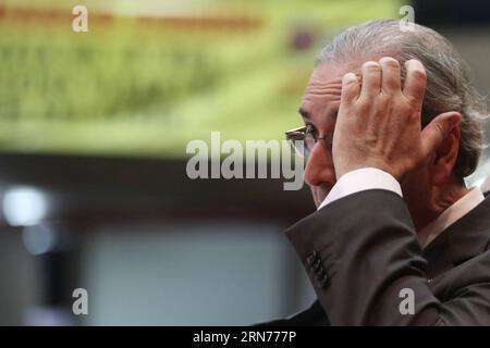 (150821) -- SAO PAULO, 21. August 2015 -- der Präsident der Abgeordnetenkammer Brasiliens, Eduardo Cunha, nimmt am 21. August 2015 an einem Treffen mit Gewerkschaftsarbeitern in Sao Paulo, Brasilien, Teil. Der brasilianische Generalstaatsanwalt erhob formell Korruptionsvorwürfe gegen den Sprecher des Unterhauses, Eduardo Cunha, und den ehemaligen Präsidenten Fernando Collor de Mello. Rahel Patrasso) (jg) BRAZIL-SAO PAULO-POLITICS-EDUARDO CUNHA e RahelxPatrasso PUBLICATIONxNOTxINxCHN 150821 Sao Paulo 21. August 2015 Präsident der Abgeordnetenkammer Brasiliens Eduardo Cunha nimmt an einem Treffen mit Gewerkschaftsarbeitern in Sao Paulo Brazil O Teil Stockfoto