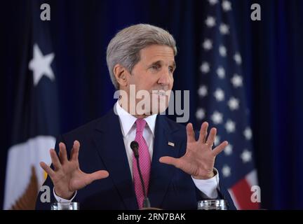 POLITIK John Kerry: Rede in Philadelphia zu Atomabkommen mit Iran (150902) -- PHILADELPHIA, 2. September 2015 -- US-Außenminister John Kerry hält eine Rede über das Atomabkommen mit dem Iran im National Constitution Center in Philadelphia, Pennsylvania, USA, 2. September 2015. US-Außenminister John Kerry versuchte am Mittwoch, die Unterstützung für das iranische Atomabkommen zu erweitern, nachdem die Regierung ein Minimum an Kongressstimmen erhielt, die erforderlich waren, um das Abkommen lebendig zu machen. ) USA-PHILADELPHIA-JOHN KERRY-IRAN-NUKLEARABKOMMEN Yinxbogu PUBLICATIONxNOTxINxCHN Politik John Stockfoto