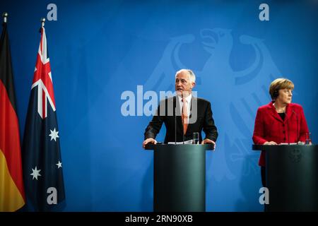 (151113) -- BERLIN, 13. November 2015 -- die deutsche Kanzlerin Angela Merkel (R) und der australische Premierminister Malcolm Turnbull nahmen am 13. November 2015 an einer Pressekonferenz im Bundeskanzleramt in Berlin Teil. )(zhf) GERMANY-BERLIN-AUSTRALIA-PM-VISIT ZhangxFan PUBLICATIONxNOTxINxCHN Berlin 13. November 2015 Bundeskanzlerin Angela Merkel r und der australische Premierminister Malcolm Turnbull nehmen AM 13. November 2015 an einer Pressekonferenz IM Bundeskanzleramt in Berlin Deutschland Teil Zhf Deutschland Berlin Australien PM Visit ZhangxFan PUICATIONxCHINxCHXTxN Stockfoto