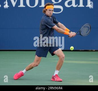 31. August 2023: Andrey Rubelev besiegte Gael Monfils (FRA) mit 6:4, 6:3, 3:6, 6:1 bei den US Open, die im Billie Jean King National Tennis Center in Flushing, Queens, New York, gespielt wurden. © Grace Schultz/CSM Stockfoto