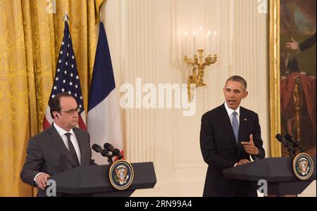 (151124) -- WASHINGTON D.C., 24. November 2015 -- US-Präsident Barack Obama(R) und der französische Präsident Francois Hollande nehmen am 24. November 2015 an einer Pressekonferenz in Washington D.C., den Vereinigten Staaten, Teil. US-Präsident Barack Obama und sein französischer Amtskollege Francois Hollande drängten Russland und die Türkei am Dienstag, eine Eskalation zu vermeiden, nachdem ein russisches Kampfflugzeug von der Türkei abgestürzt wurde. US-WASHINGTON D.C.-OBAMA-HOLLANDE-PRESSEKONFERENZ BaoxDandan PUBLICATIONxNOTxINxCHN 151124 Washington D C 24. November 2015 US-Präsident Barack Obama r und französischer Präsident Hollande nehmen an einer Pressekonferenz in Wash Teil Stockfoto