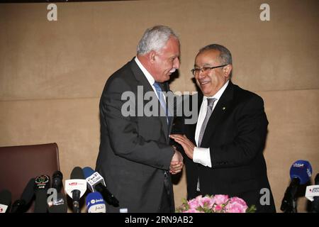 (151126) -- ALGIER, 25. November 2015 -- der palästinensische Außenminister Riyad al-Maliki (L) und sein n-Pendant Ramtane Lamamra (R) nehmen am 25. November 2015 an einer Pressekonferenz in Algier Teil. -ALGIER-PALÄSTINENSISCHE FM-BESUCH Algerien PUBLICATIONxNOTxINxCHN 151126 Algier Nov 25 2015 PALÄSTINENSISCHE Außenminister Riyad Al Maliki l und sein n Teil Ramtane Lamamra r nehmen an einer Pressekonferenz in Algier AM 25 2015. November Teil Algier PALÄSTINENSISCHE FM besucht Algerien PUBLICATIONxNOTxINxCHN Stockfoto