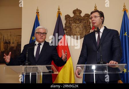 (151204) -- BELGRAD, 4. Dezember 2015 -- der deutsche Außenminister Frank-Walter Steinmeier (L) spricht auf einer Pressekonferenz mit dem serbischen Premierminister Aleksandar Vucic (R) nach ihrem Treffen auf dem 22. OSZE-Ministerrat in Belgrad, Serbien, am 4. Dezember. 2015. Der Ministerrat der Organisation für Sicherheit und Zusammenarbeit in Europa (OSZE) hat hier am Donnerstag zu einer jährlichen Tagung über Terrorismus, Migration und die Ukraine einberufen. ) SERBIEN-BELGRAD-OSZE-VUCIC-STEINMEIER-TREFFEN VordragxMilosavljevic PUBLICATIONxNOTxINxCHN 151204 Belgrad DEZ 4 2015 Deutsche Außenminister Frank Walter Stei Stockfoto