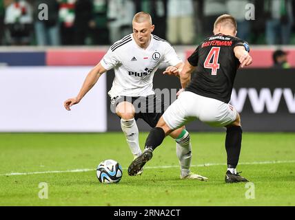 Warschau, Polen. August 2023 31. Blaz Kramer während des Spiels zwischen Legia Warszawa und dem FC Midtjylland, Donnerstag, den 31. August 2023 in Warschau, der Rückrunde des Play-offs für den UEFA Europa Conference League Wettbewerb. (Foto: Norbert Barczyk/PressFocus/SIPA USA) Credit: SIPA USA/Alamy Live News Stockfoto