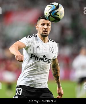 Warschau, Polen. August 2023 31. Pawel Wszolek während des Spiels zwischen Legia Warszawa und dem FC Midtjylland, Donnerstag, den 31. August 2023 in Warschau, der Rückrunde des Play-offs für den UEFA Europa Conference League Wettbewerb. (Foto: Norbert Barczyk/PressFocus/SIPA USA) Credit: SIPA USA/Alamy Live News Stockfoto