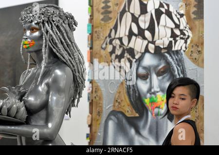 (160120) -- SINGAPUR, 20. Januar 2016 -- Foto aufgenommen am 20. Januar 2016 zeigt ein Kunstwerk, das während der Vorschau der Art Stage Singapore auf der Marina Bay Sands Expo und dem Convention Centre in Singapur gezeigt wird. Die Ausstellung wird am 21. Januar offiziell eröffnet. ) SINGAPORE-ART EXHIBITION-PREVIEW ThenxChihxWey PUBLICATIONxNOTxINxCHN 160120 Singapur 20. Januar 2016 Foto aufgenommen AM 20. Januar 2016 zeigt Artwork ON Display während der Vorschau der Kunstbühne Singapur AUF der Marina Bay Sands EXPO und dem Convention Centre Singapur die Ausstellung wird offiziell AM 21. Januar eröffnet Singapore Art Exhibition Preview ThenxChihx Stockfoto