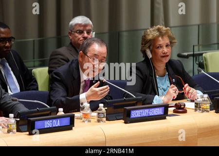 (160218) -- NEW YORK, 18. Februar 2016 -- Generalsekretär der Vereinten Nationen, Ban Ki-moon (L, Front), befasst sich mit den Mitgliedstaaten über die Unterzeichnungszeremonie für das Pariser Übereinkommen (COP21) im UN-Hauptquartier in New York, 17. Februar 2016. Ban Ki-moon hat am Mittwoch alle Staats- und Regierungschefs der Welt aufgefordert, das Pariser Klimaschutzabkommen am 22. April in New York zu unterzeichnen. ) UN-COP 21-AGREEMENT-BAN KI-MOON LixMuzi PUBLICATIONxNOTxINxCHN New York 18. Februar 2016 Generalsekretär der Vereinten Nationen Ban KI Moon l Front Briefs Mitgliedstaaten ZUR Unterzeichnungszeremonie für das Pariser Übereinkommen COP21 BEI den Vereinten Nationen Stockfoto