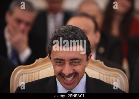 (160226) -- MOSKAU, 26. Februar 2016 -- Scheich Abdullah bin Zayed Al Nahyan, Außenminister der Vereinigten Arabischen Emirate (VAE), nimmt am 26. Februar 2016 am Russisch-Arabischen Kooperationsforum in Moskau, Russland, Teil. Russland und die Arabische Liga unterstützen die Schaffung einer breiten Koalition gegen den Terrorismus unter dem Dach der Vereinten Nationen, sagte der russische Außenminister Sergej Lawrow am Freitag. RUSSLAND-MOSKAU-ARABISCHE LIGA-ANTITERRORISMUS DaixTianfang PUBLICATIONxNOTxINxCHN Moskau Februar 26 2016 Scheich Abdullah am Zayed Al Nahyan Außenminister der Vereinigten Arabischen Emirate VAE Stockfoto