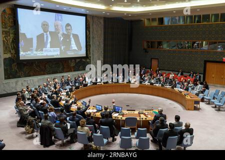 (160226) -- VEREINTEN NATIONEN, 26. Februar 2016 -- Foto vom 26. Februar 2016 zeigt, wie der Sicherheitsrat der Vereinten Nationen eine Resolution verabschiedet hat, um die Einstellung der Feindseligkeiten in Syrien zu befürworten, die am 26. Februar um 00:00 Uhr Damaskus im Hauptquartier der Vereinten NATIONEN in New York in Kraft treten wird. ) UN-SICHERHEITSRAT-SYRIEN-WAFFENSTILLSTAND LixMuzi PUBLICATIONxNOTxINxCHN Vereinte Nationen Feb 26 2016 Foto vom 26 2016. Februar zeigt, dass der Sicherheitsrat der Vereinten Nationen eine Resolution zur Billigung der Einstellung der Feindseligkeiten in Syrien verabschiedet Thatcher wird AM 26. Februar UM 00 Uhr Damaskus-Zeit IM Hauptquartier der Vereinten Nationen in Kraft treten Stockfoto