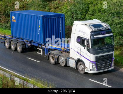 CHS Chaplin Transporlage Services Container Truck, A12 zweispurige Hauptstraße, Martlesham, Suffolk, England, Vereinigtes Königreich Stockfoto
