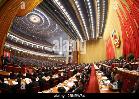 (160312) -- PEKING, 12. März 2016 -- die vierte Plenarsitzung der vierten Sitzung des 12. Nationalen Komitees der politischen Beratungskonferenz des chinesischen Volkes findet am 12. März 2016 in der Großen Halle des Volkes in Peking, der Hauptstadt Chinas, statt. )(mcg) (ZWEI SITZUNGEN)CHINA-BEIJING-CPPCC-4th PLENARTAGUNG (CN) MaxZhancheng PUBLICATIONxNOTxINxCHN 160312 Peking 12. März 2016 die 4. Plenartagung der 4. Sitzung des 12. Nationalen Komitees der chinesischen Prominenten S Political Consultative Conference IST Held in der Großen Halle der Prominenten in Peking Capit Stockfoto