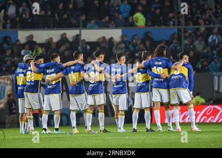 Buenos Aires, Argentinien. 29. August 2023. Das Team der Boca Juniors spielte während des La-Liga-Spiels zwischen Racing Club und Boca Juniors am 29. August im Presidente Peron Stadium in Buenos Aires, Argentinien. (Foto: Santiago Joel Abdala/PRESSINPHOTO) Credit: PRESSINPHOTO SPORTS AGENCY/Alamy Live News Stockfoto