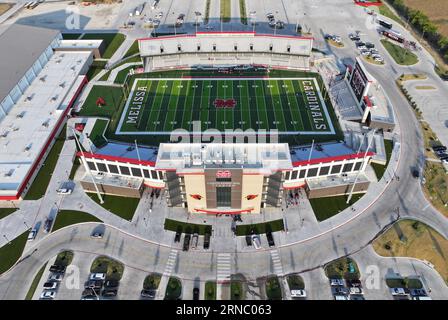 Melissa, TX, USA. August 2023 31. Blick auf das Kenny Deel High School Football Stadium, das Highschool-Fußballprogramm der Division II Nummer eins, das am Freitag, den 1. September, ihr erstes Spiel in ihrem neuen 35 Millionen Dollar teuren Stadion mit 10.000 Sitzplätzen, Luxusboxen und einer neuen Anzeigetafel spielen sollte. 31. August 2023 in Melissa, Texas. Quelle: Mpi34/Media Punch/Alamy Live News Stockfoto