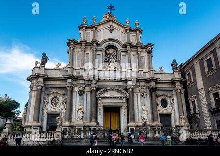 Catania, Sizilien, Italien - 22. Mai 2023: Kathedrale Saint Agata auf der Piazza del Duomo in Catania, Sizilien, Italien Stockfoto