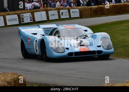 Robi Bernberg, Porsche 917K, in der ikonischen Gulf Lackierung, 75 Jahre Porsche, Prototypen, 75 Jahre Porsche, Prototypen, Beispiele aus den frühesten 3 Stockfoto