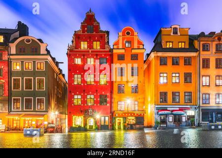 Stockholm, Schweden. Morgenlandschaft mit Gamla Stan, Downtown. Stortorget Square und die berühmtesten Häuser der Stadt. Stockfoto