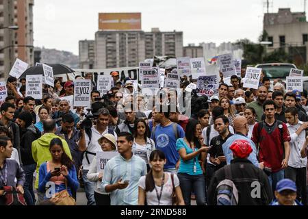 (160504) -- CARACAS, 3. Mai 2016 -- Menschen nehmen am 3. Mai 2016 an einem marsch für die Redefreiheit am Welttag der Pressefreiheit in Caracas, der Hauptstadt Venezuelas, Teil. ) VENEZUELA-CARACAS-WELT-TAG DER PRESSEFREIHEIT BorisxVergara PUBLICATIONxNOTxINxCHN 160504 Caracas 3. Mai 2016 Prominente nehmen an einem Marsch für die Redefreiheit AM Welt-Tag der Pressefreiheit in Caracas Hauptstadt von Venezuela AM 3. Mai 2016 Teil Venezuela Caracas World Press Freedom Day BorisxVergara PUBLICATIONxNOTxINxCHN Stockfoto