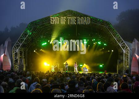 Dorset, Großbritannien. Donnerstag, 31. August 2023. Deerhoof trat 2023 beim End of the Road Festival in Larmer Tree Gardens in Dorset auf. Fototermin: Donnerstag, 31. August 2023. Foto sollte lauten: Richard Gray/Alamy Live News Stockfoto