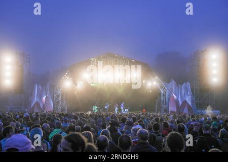 Dorset, Großbritannien. Donnerstag, 31. August 2023. Deerhoof trat 2023 beim End of the Road Festival in Larmer Tree Gardens in Dorset auf. Fototermin: Donnerstag, 31. August 2023. Foto sollte lauten: Richard Gray/Alamy Live News Stockfoto