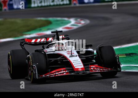 Monza, Italien. September 2023. Kevin Magnussen (DEN) Haas VF-23. 01.09.2023. Formel-1-Weltmeisterschaft, Rd 15, Grand Prix Von Italien, Monza, Italien, Übungstag. Auf dem Foto sollte Folgendes stehen: XPB/Press Association Images. Quelle: XPB Images Ltd/Alamy Live News Stockfoto