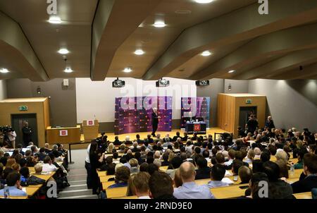 (160511) -- LONDON, 11. Mai 2016 -- der ehemalige britische Premierminister Gordon Brown hält seine erste große öffentliche Rede der europäischen Referendumskampagne an der London School of Economics and Political Science in London, England am 11. Mai 2016. ) GROSSBRITANNIEN-LONDON-GORDON BROWN-PUBLIC SPEECH-EU REFERENDUM HanxYan PUBLICATIONxNOTxINxCHN 160511 London 11. Mai 2016 der frühere britische Premierminister Gordon Brown hält seine erste große öffentliche Rede der Kampagne für das europäische Referendum AN der London School of Economics and Political Science in London England AM 11. Mai 2016 Stockfoto