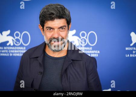 Venezia, Italien. 30. August 2023. Pierfrancesco Favino nahm am 80. Internationalen Filmfestival von Venedig am 30. August 2023 in Venedig Teil. (Foto von Daniele Cifala/NurPhoto) Credit: NurPhoto SRL/Alamy Live News Stockfoto