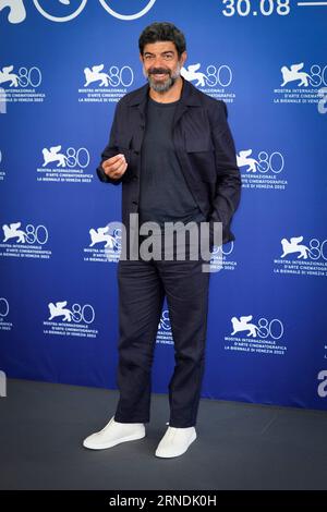 Venezia, Italien. 30. August 2023. Pierfrancesco Favino nahm am 80. Internationalen Filmfestival von Venedig am 30. August 2023 in Venedig Teil. (Foto von Daniele Cifala/NurPhoto) Credit: NurPhoto SRL/Alamy Live News Stockfoto