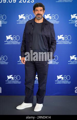 Venezia, Italien. 30. August 2023. Pierfrancesco Favino nahm am 80. Internationalen Filmfestival von Venedig am 30. August 2023 in Venedig Teil. (Foto von Daniele Cifala/NurPhoto) Credit: NurPhoto SRL/Alamy Live News Stockfoto