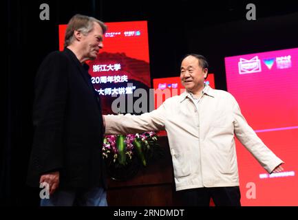 (160524) -- HANGZHOU, 24. Mai 2016 -- die Nobelpreisträger Mo Yan (R) und Le Clezio nehmen an einem Dialog zum Thema Literatur und Bildung Teil, um den 120. Jahrestag der Gründung der Zhejiang Universität in Hangzhou, ostchinesische Provinz Zhejiang, am 24. Mai 2016 zu begehen. Sowohl Mo Yan aus China als auch Le Clezio aus Frankreich sind Nobelpreisträger für Literatur. (wx) CHINA-HANGZHOU-NOBELPREISTRÄGER-DIALOG (CN) HanxChuanhao PUBLICATIONxNOTxINxCHN 160524 Hangzhou 24. Mai 2016 die Nobelpreisträger Mo Yan r und Le Clezio nehmen anlässlich des 120. Jahrestages des Foun an einem Dialog zum Thema Literatur und Bildung Teil Stockfoto