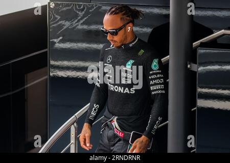 Monza, Italia. September 2023. Lewis Hamilton von Mercedes ist an einem Trainingstag vor dem F1 Grand Prix von Italien im Autodromo Nazionale Monza am 1. September 2023 in Monza zu sehen. (Bild: © Beata Zawrzel/ZUMA Press Wire) NUR REDAKTIONELLE VERWENDUNG! Nicht für kommerzielle ZWECKE! Stockfoto