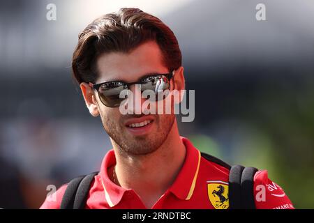 Monza, Italien. September 2023. Antonio Giovinazzi von Scuderia Ferrari im Fahrerlager vor dem freien Training vor dem F1 Grand Prix von Italien im Autodromo Nazionale am 1. September 2023 Monza, Italien Credit: Marco Canoniero/Alamy Live News Stockfoto