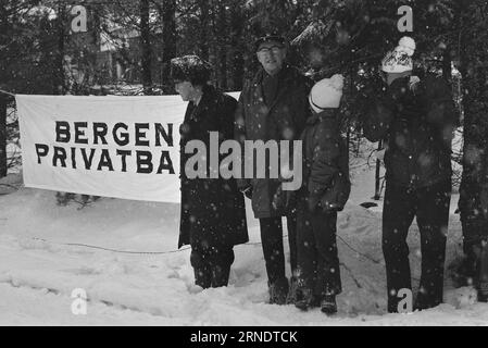 Aktuell 07 - 1 - 1974: Wer die WCWe gewinnt, schickt eine Gruppe von 27 Frauen und Männern zu den Ski-Weltmeisterschaften in Falun. Es wird eine große Enttäuschung sein, wenn keiner der männlichen Langläufer Gold nimmt. Und es wird eine große Überraschung sein, wenn einige der Teilnehmer in den anderen Zweigen es tun. Foto: Aktuell/NTB ***FOTO NICHT VERARBEITET*** dieser Text wurde automatisch übersetzt! Stockfoto